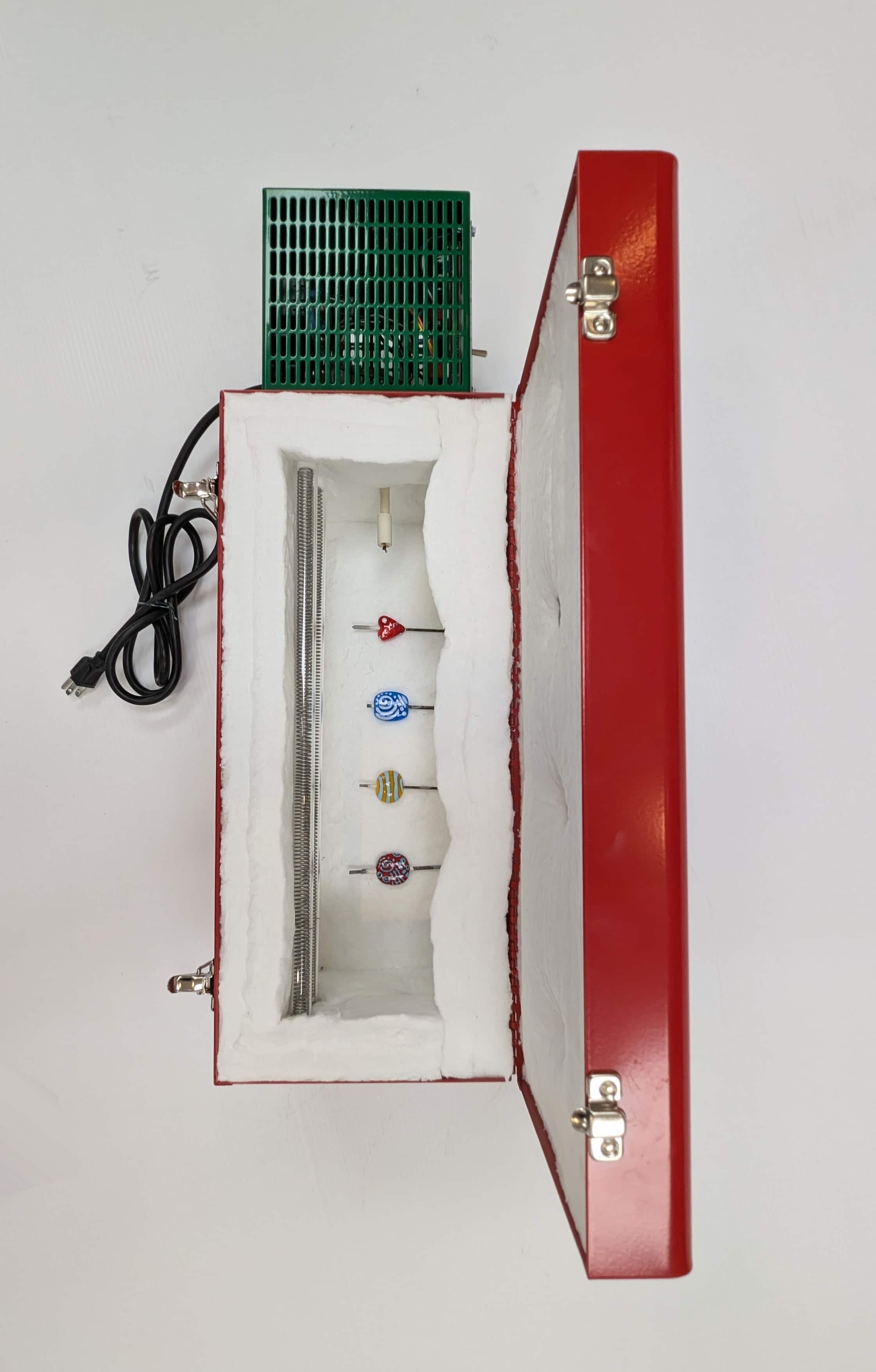 Jen-Ken Chilipepper Glass Annealing Oven with the lid open, from above